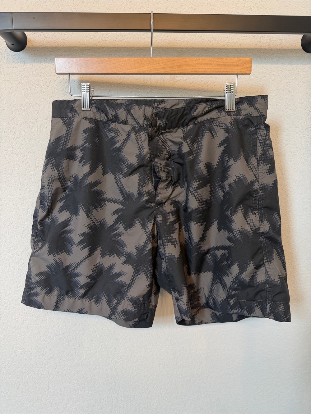Uniqlo X J.Anderson Black and Gray Palm-Print Swim Trunks